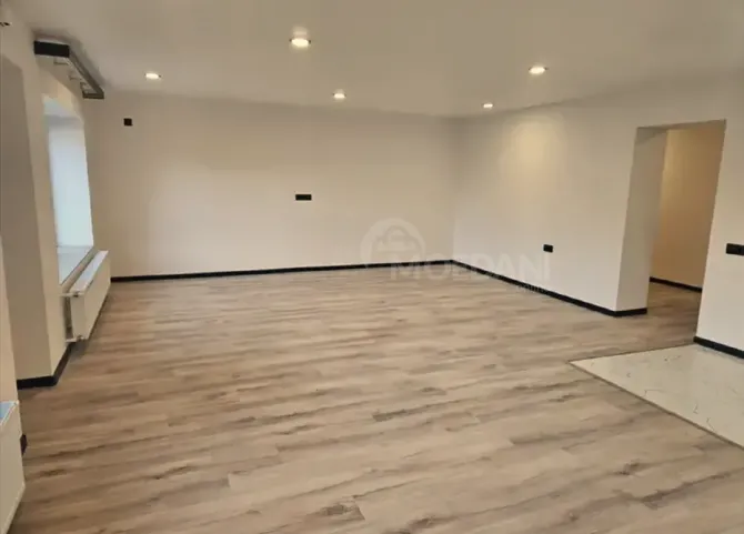Продам 4-комн. квартиру 110м² 1/4 эт. Тбилиси - изображение 5