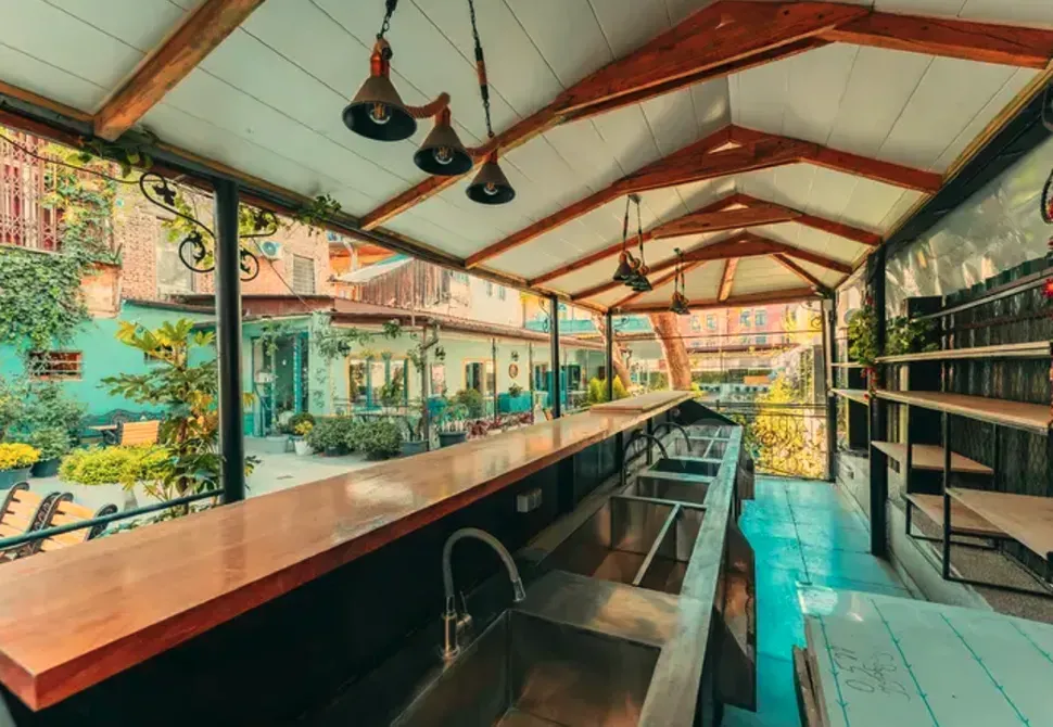 Universal commercial space for rent in Sololaki Tbilisi - photo 8