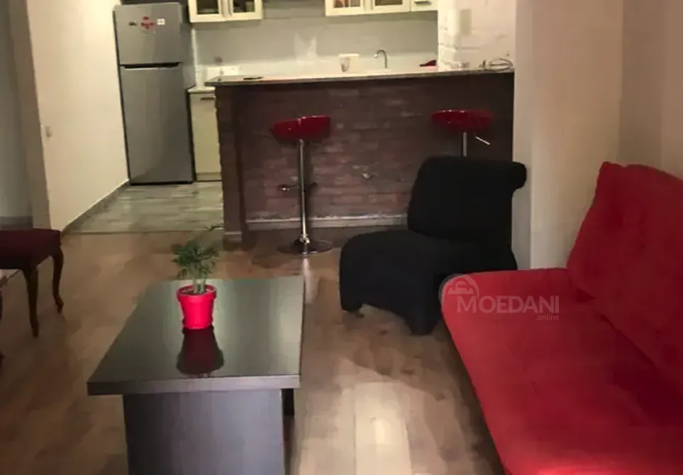 ქირავდება 2 ოთახიანი ბინა 79მ² 2/7 სართ თბილისი - photo 2