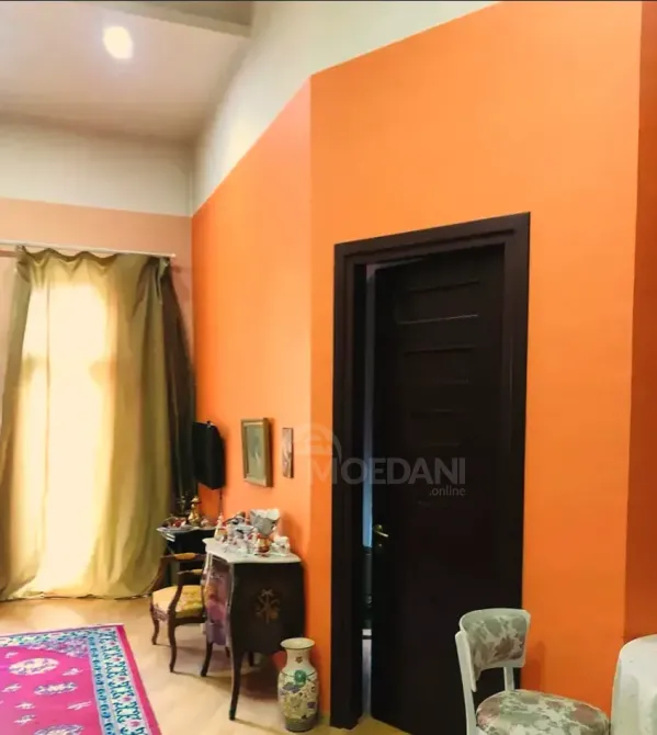 იყიდება 2 ოთახიანი ბინას 65მ² 2/6 სართ თბილისი - photo 1