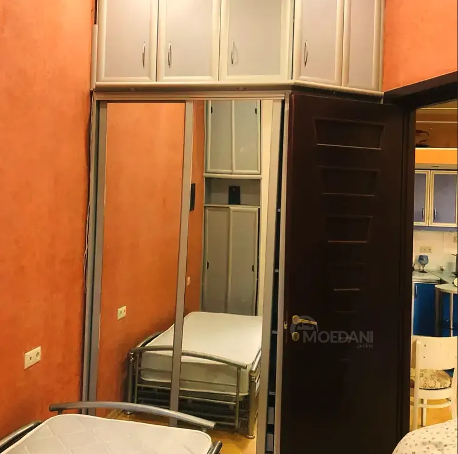 იყიდება 2 ოთახიანი ბინას 65მ² 2/6 სართ თბილისი - photo 4