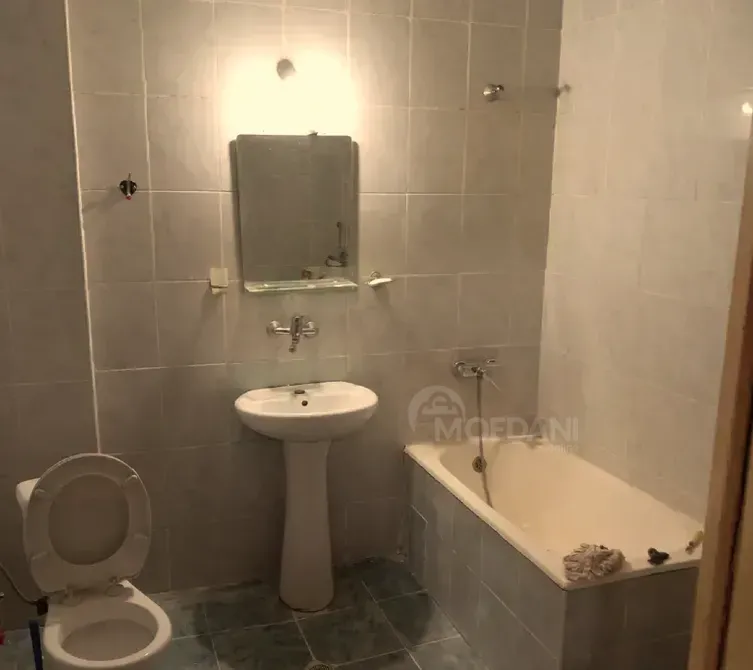 Сдам 5-комн. квартиру 92.5м² 2/8 эт. Тбилиси - изображение 8