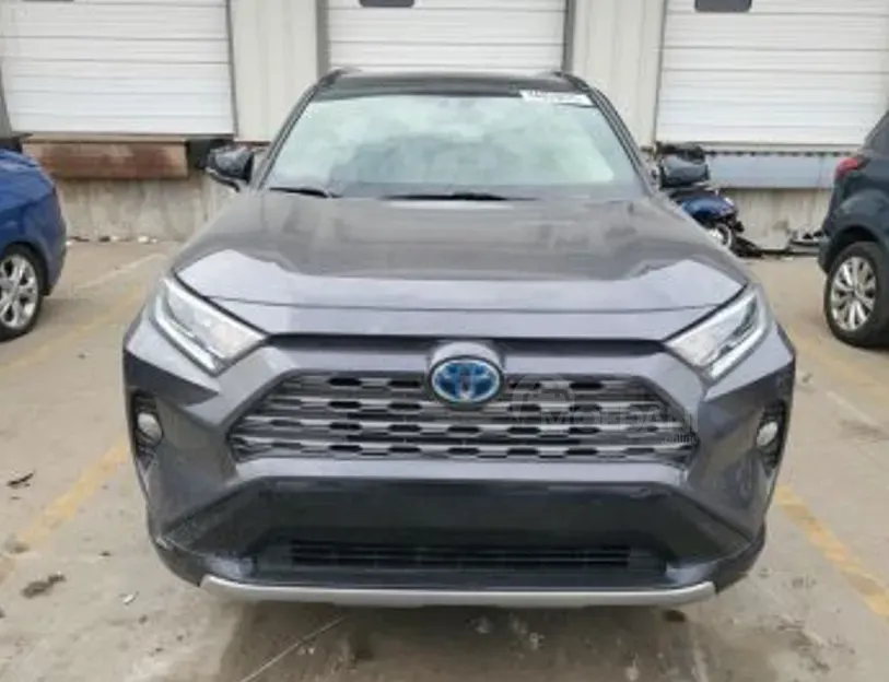 Toyota RAV4 2.5L 2021 Тбилиси - изображение 1