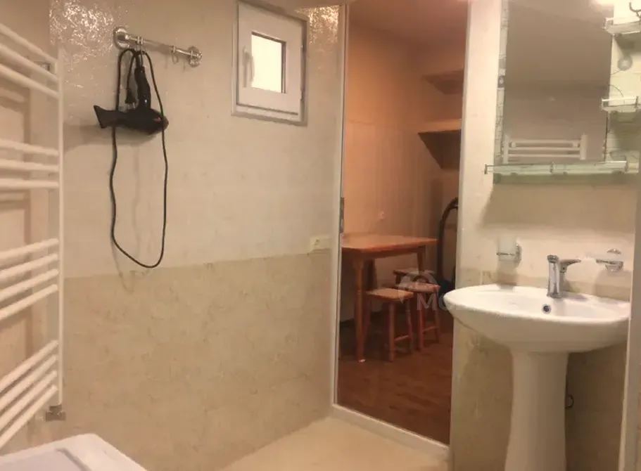 ქირავდება 2 ოთახიანი ბინა 41მ² 1/2 სართ თბილისი - photo 3