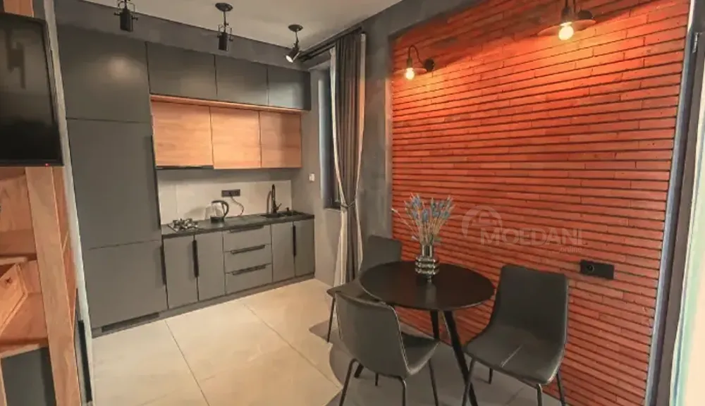 ქირავდება 2 ოთახიანი ბინა 82მ² 1/6 სართ თბილისი - photo 2