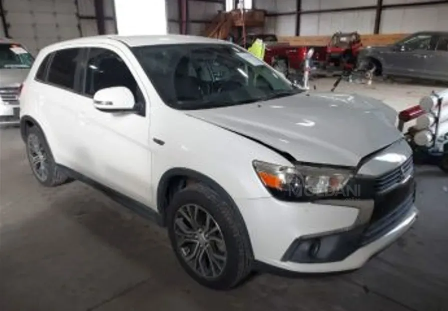 Mitsubishi Outlander 2016 Тбилиси - изображение 1