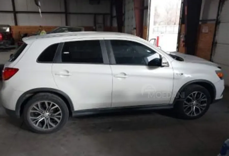 Mitsubishi Outlander 2016 Тбилиси - изображение 5