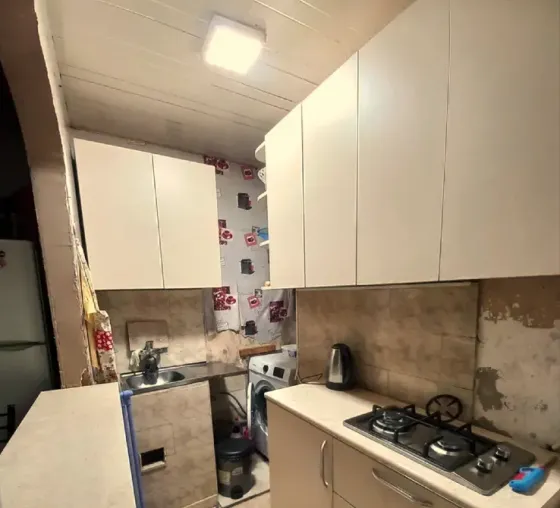 Იყიდება 2 ოთახიანი ბინას $45 000 თბილისში 37მ² 1/2 სართ Tbilisi