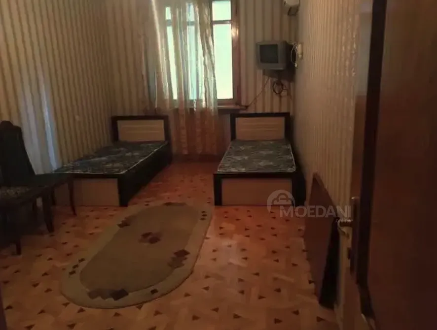 Apartments For Rent three-room 100м² 2/5 floor Tbilisi - photo 1