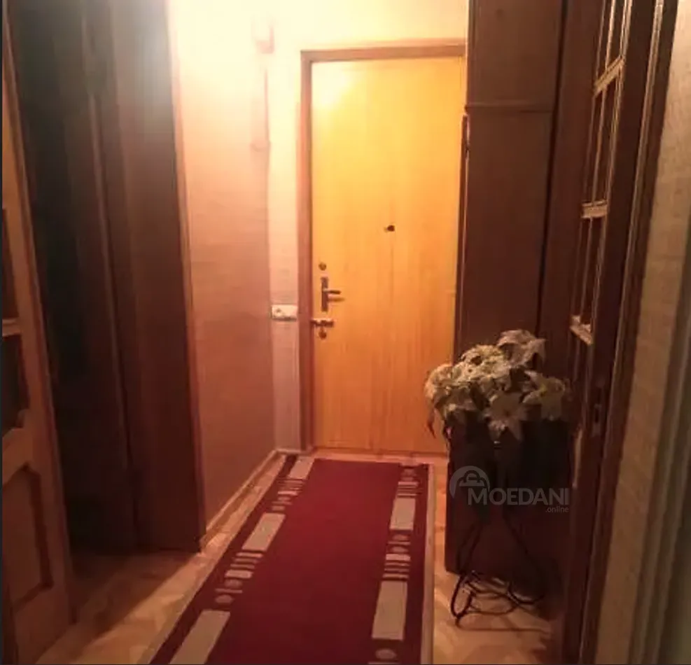 Apartments For Rent three-room 100м² 2/5 floor Tbilisi - photo 2
