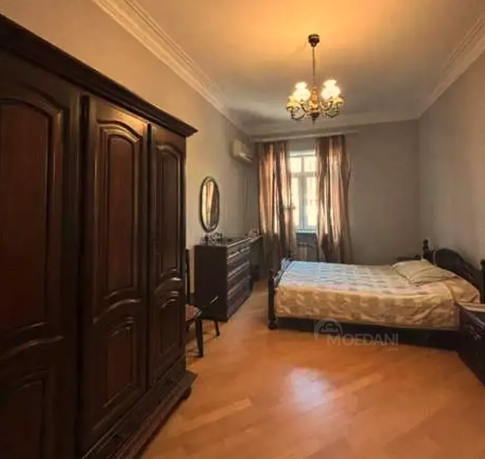 იყიდება 6 ოთახიანი ბინას 205მ² 3/6 სართ თბილისი - photo 3