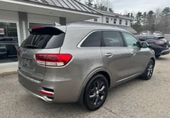 Kia Sorento 2016 თბილისი
