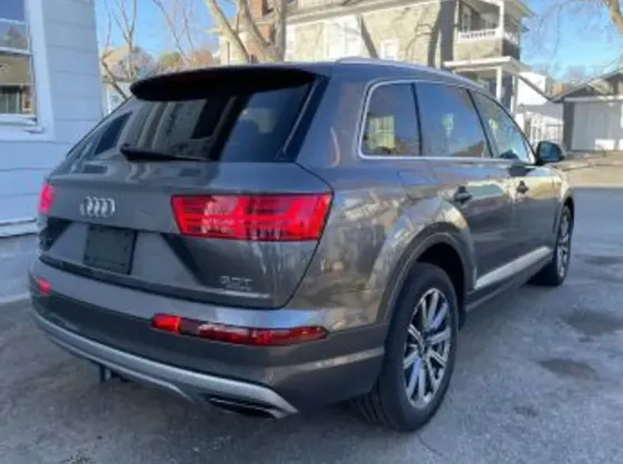 Audi Q7 2018 თბილისი