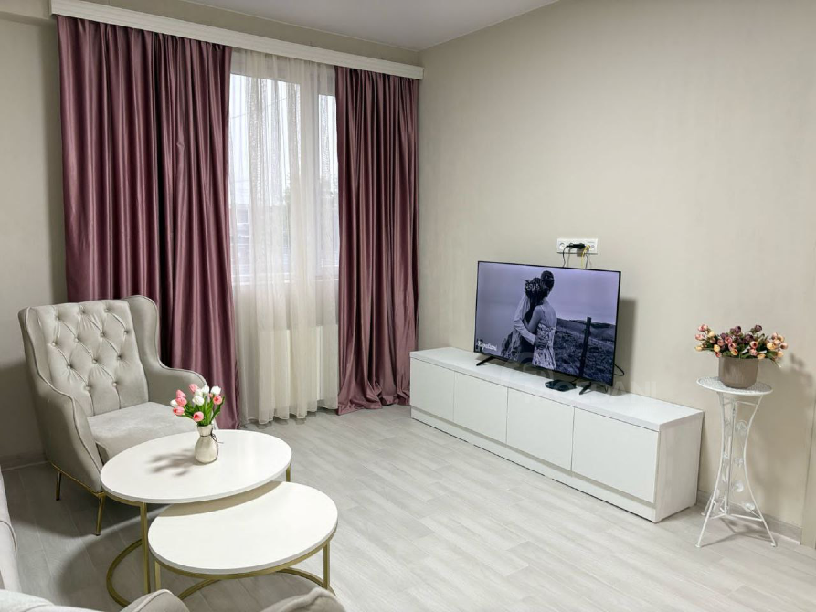 Apartments For Rent three-room 70м² 2/11 floor Batumi - photo 15