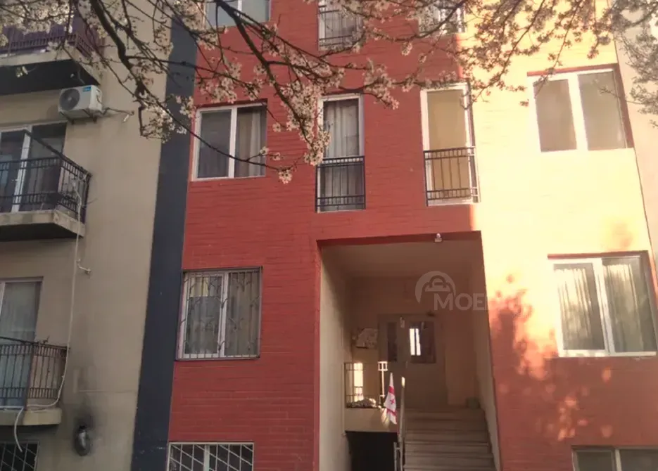 იყიდება 2 ოთახიანი ბინას 45.3მ² 2/6 სართ თბილისი - photo 2