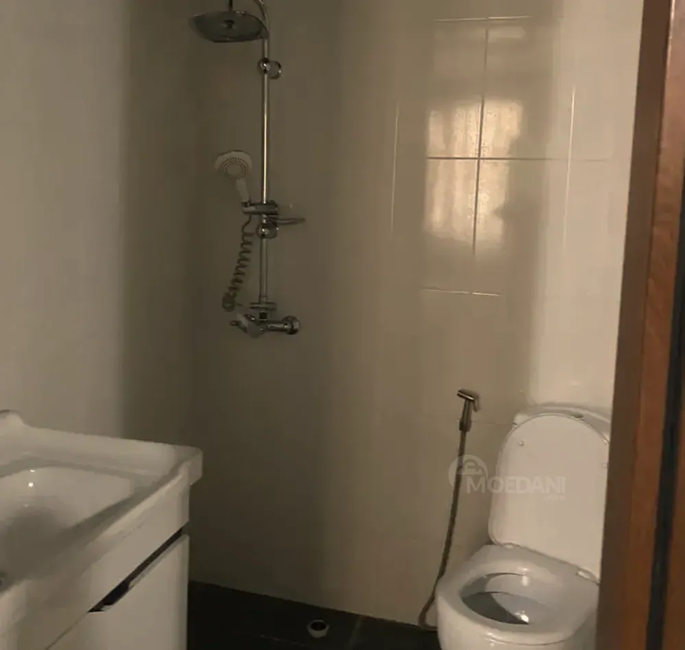 Сдам 3-комн. квартиру 1100м² 3/10 эт. Тбилиси - изображение 2