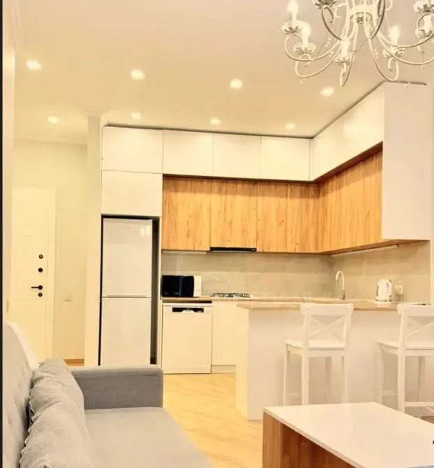 ქირავდება 2 ოთახიანი ბინა 70მ² 3/11 სართ თბილისი - photo 1