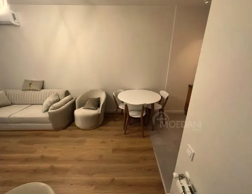 ქირავდება 2 ოთახიანი ბინა 53მ² 4/8 სართ თბილისი - photo 2