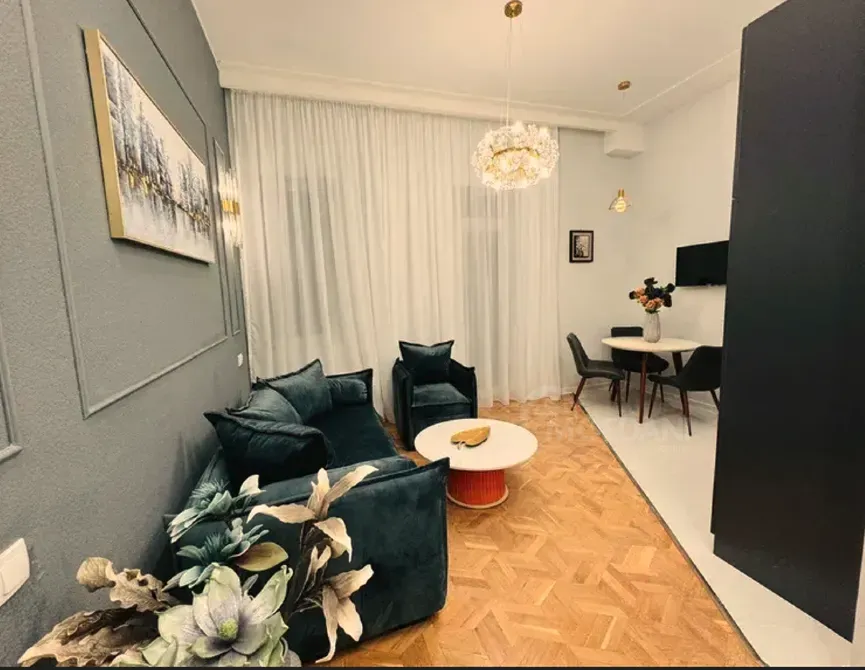 ქირავდება 2 ოთახიანი ბინა 50მ² 3/10 სართ თბილისი - photo 1