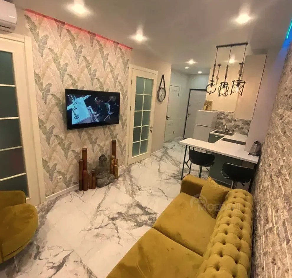 Apartments For Sale two-room 50м² 4/20 floor Batumi - photo 2