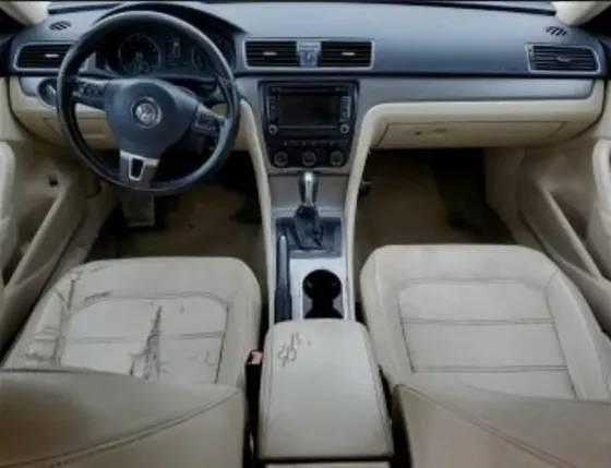 Volkswagen Passat 1.8 2014 Tbilisi