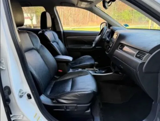 Mitsubishi Outlander 2019 Тбилиси