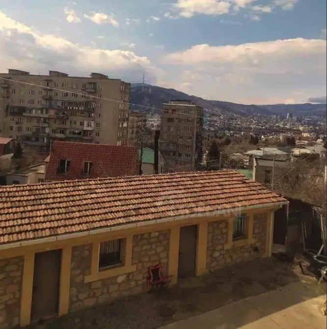 Сдам 2-комн. квартиру 60м² 1/1 эт. Тбилиси - изображение 1