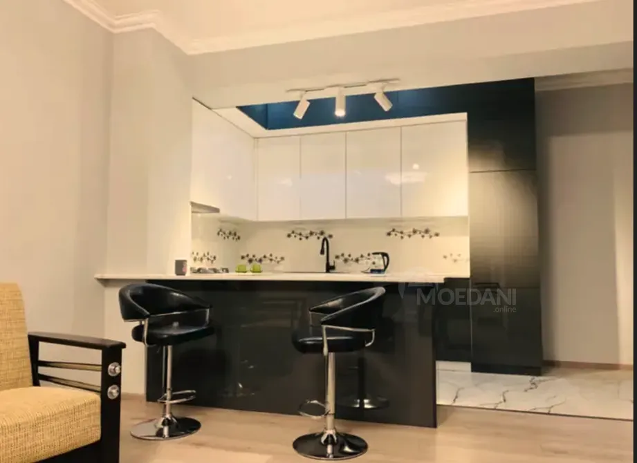 ქირავდება 2 ოთახიანი ბინა 50მ² 5/12 სართ თბილისი - photo 2