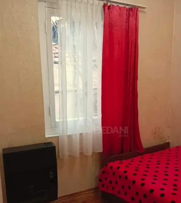 ქირავდება 2 ოთახიანი ბინა 30მ² 1/1 სართ თბილისი - photo 3