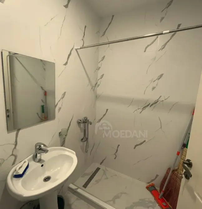 Сдам 2-комн. квартиру 45м² 13/15 эт. Тбилиси - изображение 2