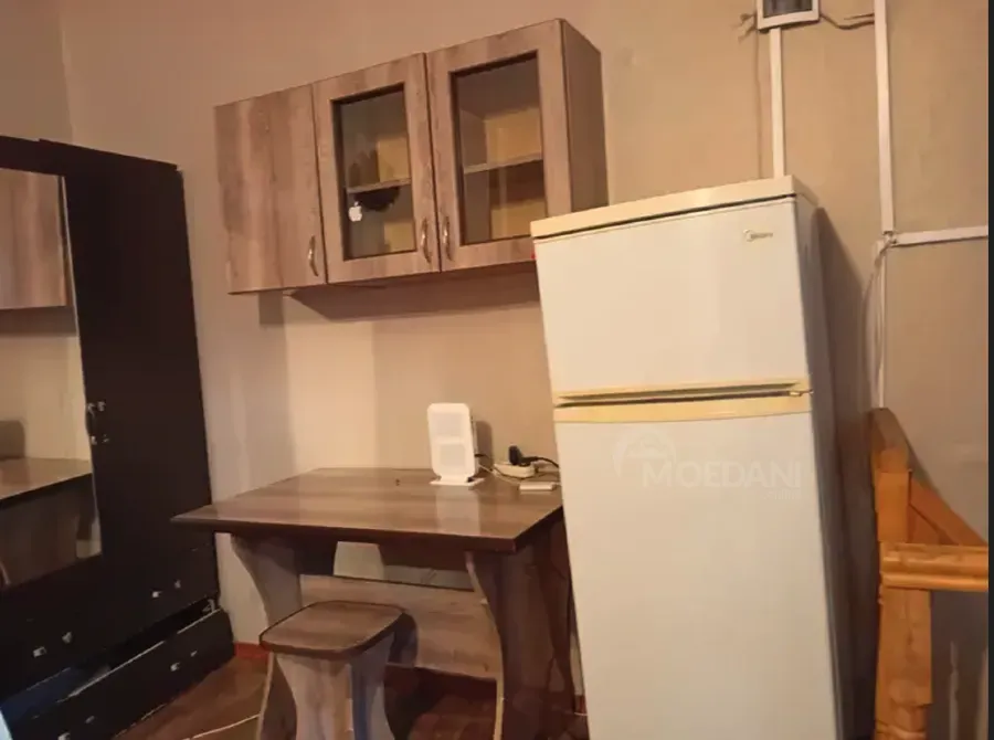 ქირავდება 2 ოთახიანი ბინა 30მ² 1/1 სართ თბილისი - photo 1