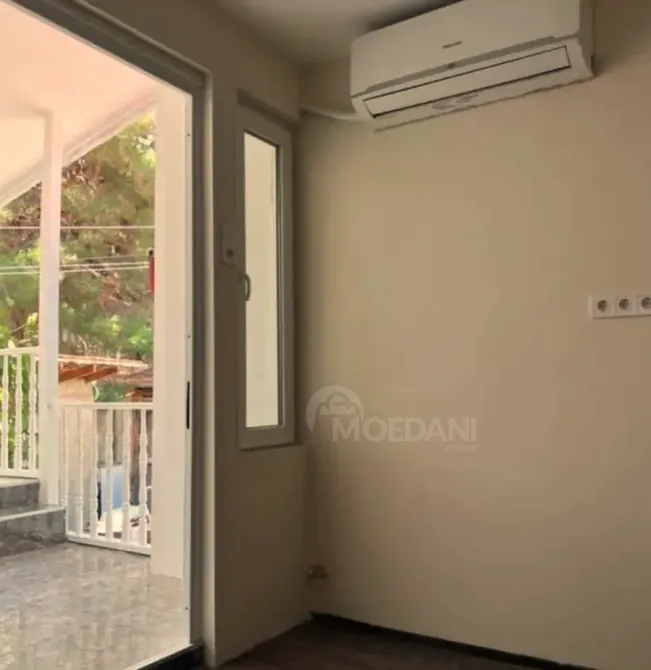 ქირავდება 2 ოთახიანი ბინა 45მ² 2/2 სართ თბილისი - photo 6