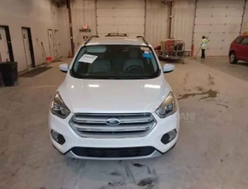 Ford Escape 1.5L 2018 Тбилиси - изображение 1