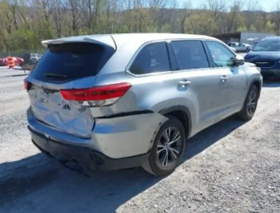 Toyota Highlander 2017 Tbilisi