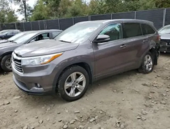 Toyota Highlander 2016 Tbilisi