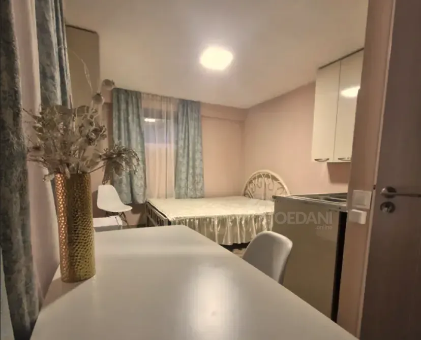 ქირავდება 1 ოთახიანი ბინა 20მ² 1/5 სართ თბილისი - photo 1