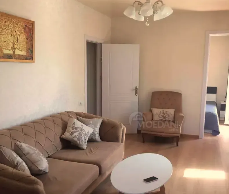 ქირავდება 2 ოთახიანი ბინა 55მ² 8/9 სართ თბილისი - photo 1