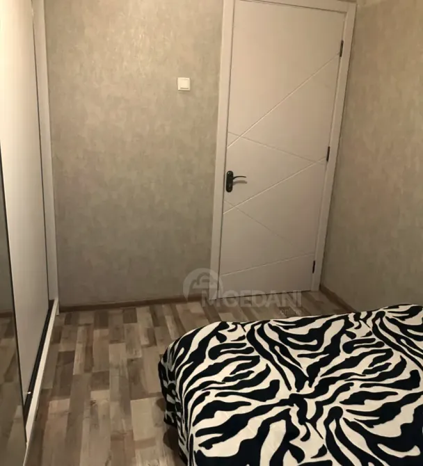 ქირავდება 2 ოთახიანი ბინა 26მ² 5/8 სართ თბილისი - photo 4