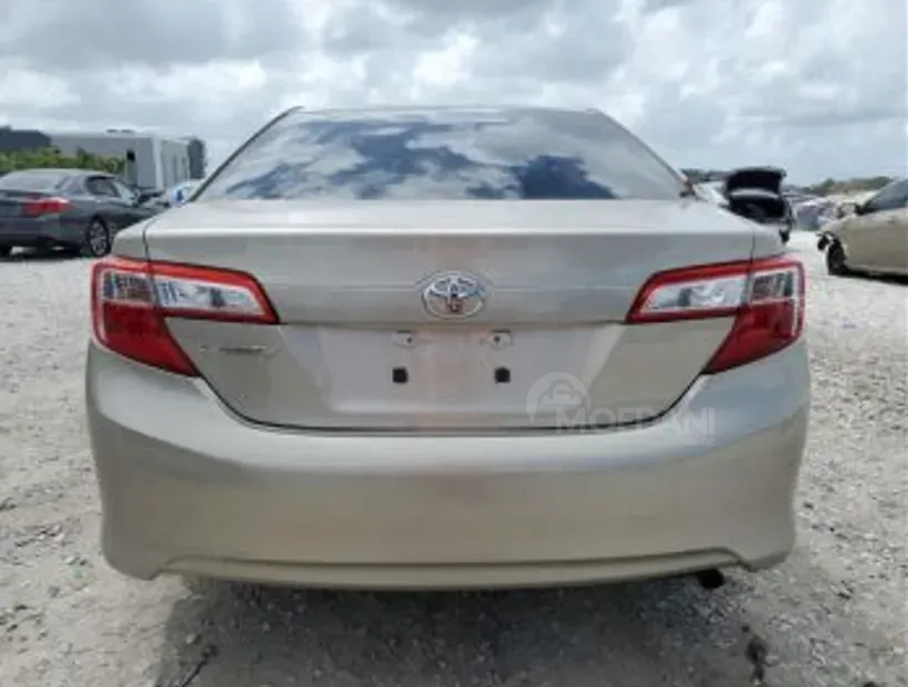 Toyota Camry 2.5L 2013 Тбилиси - изображение 4