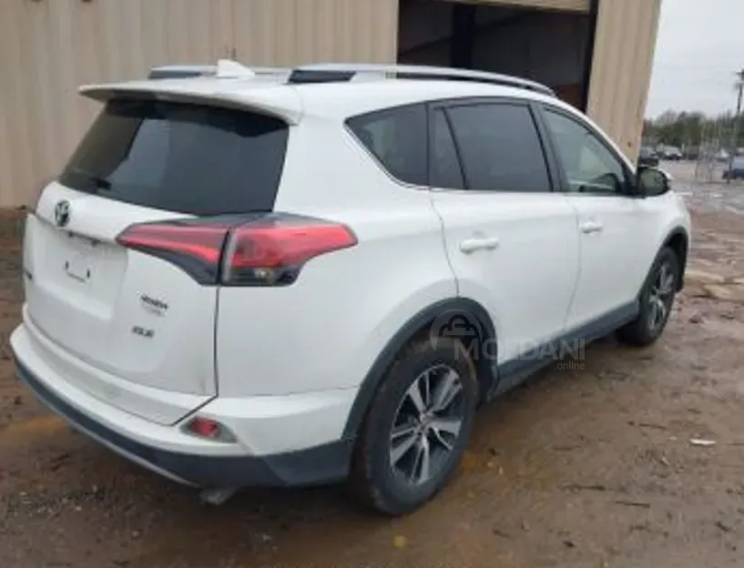 Toyota RAV4 2.5L 2017 Тбилиси - изображение 4