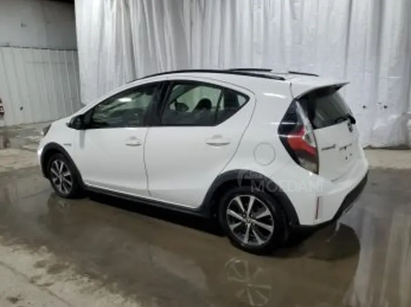 Toyota Prius 1.5L 2018 Тбилиси - изображение 3