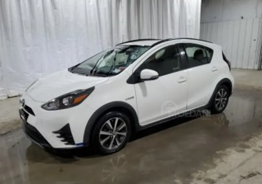 Toyota Prius 1.5L 2018 Тбилиси - изображение 6