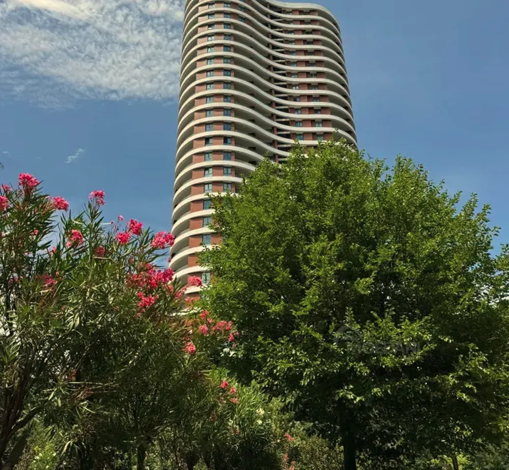 იყიდება 3 ოთახიანი ბინას 112მ² 2/31 სართ თბილისი - photo 1