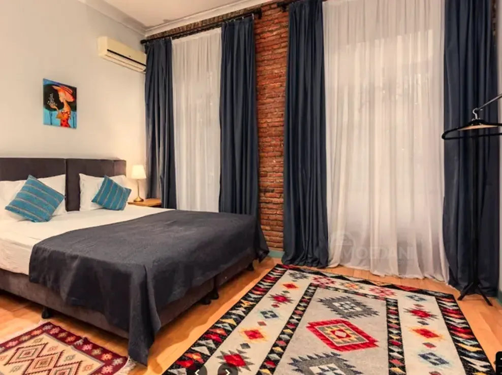 8-room hotel for sale in Sololaki Tbilisi - photo 4