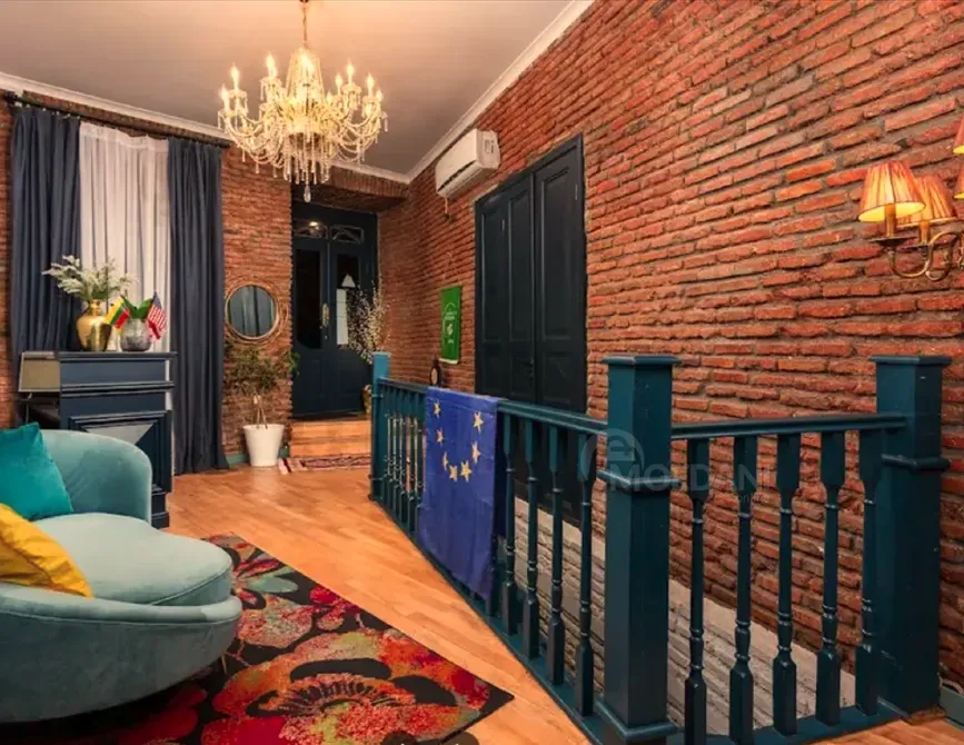 8-room hotel for sale in Sololaki Tbilisi - photo 11