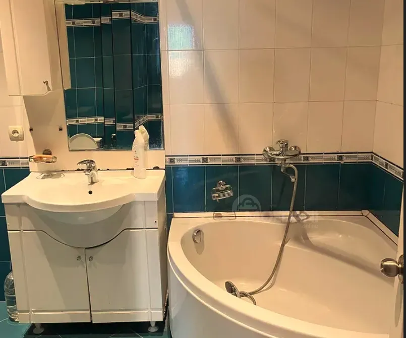 იყიდება 3 ოთახიანი ბინას 230მ² 12/12 სართ თბილისი - photo 3