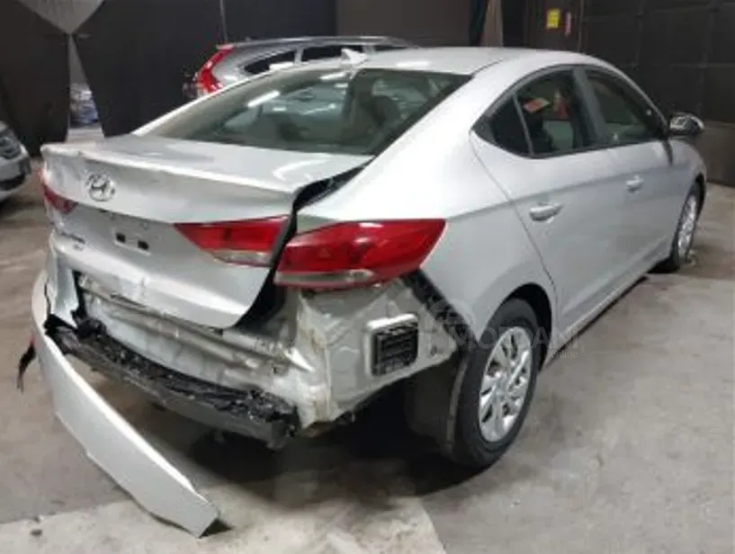 Hyundai Elantra 2018 Tbilisi - photo 4