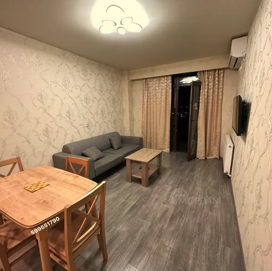 ქირავდება 2 ოთახიანი ბინა 65მ² 10/20 სართ თბილისი - photo 1