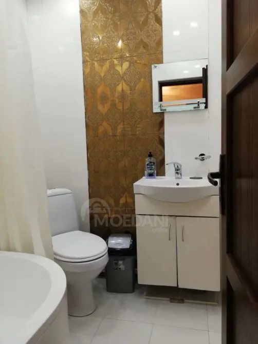 40 кв.м около метро Руставели , во дворе Макдональдса Тбилиси - изображение 7