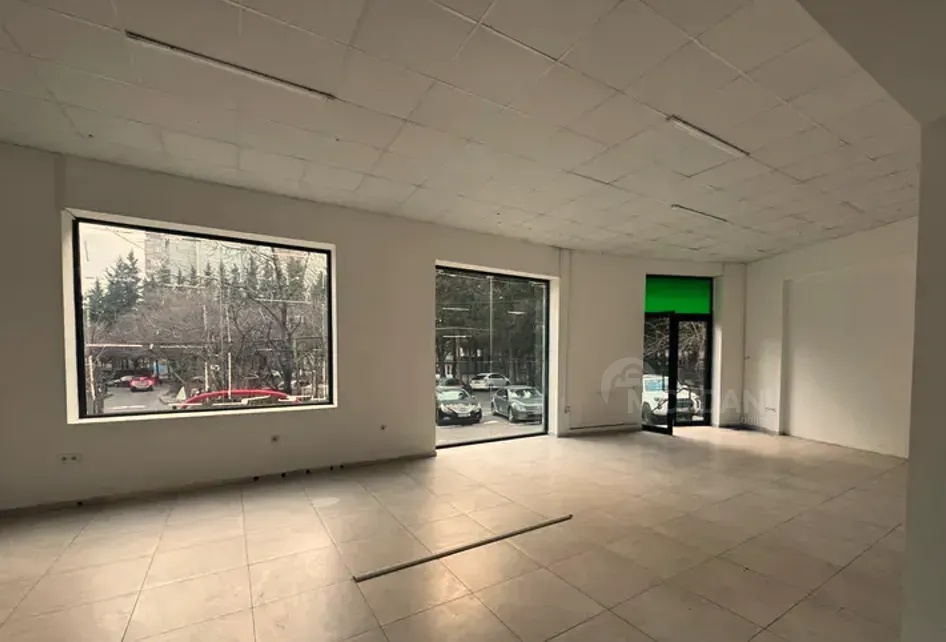 Იყიდება სავაჭრო კომერციული ფართი დიდ დიღომში თბილისი - photo 2